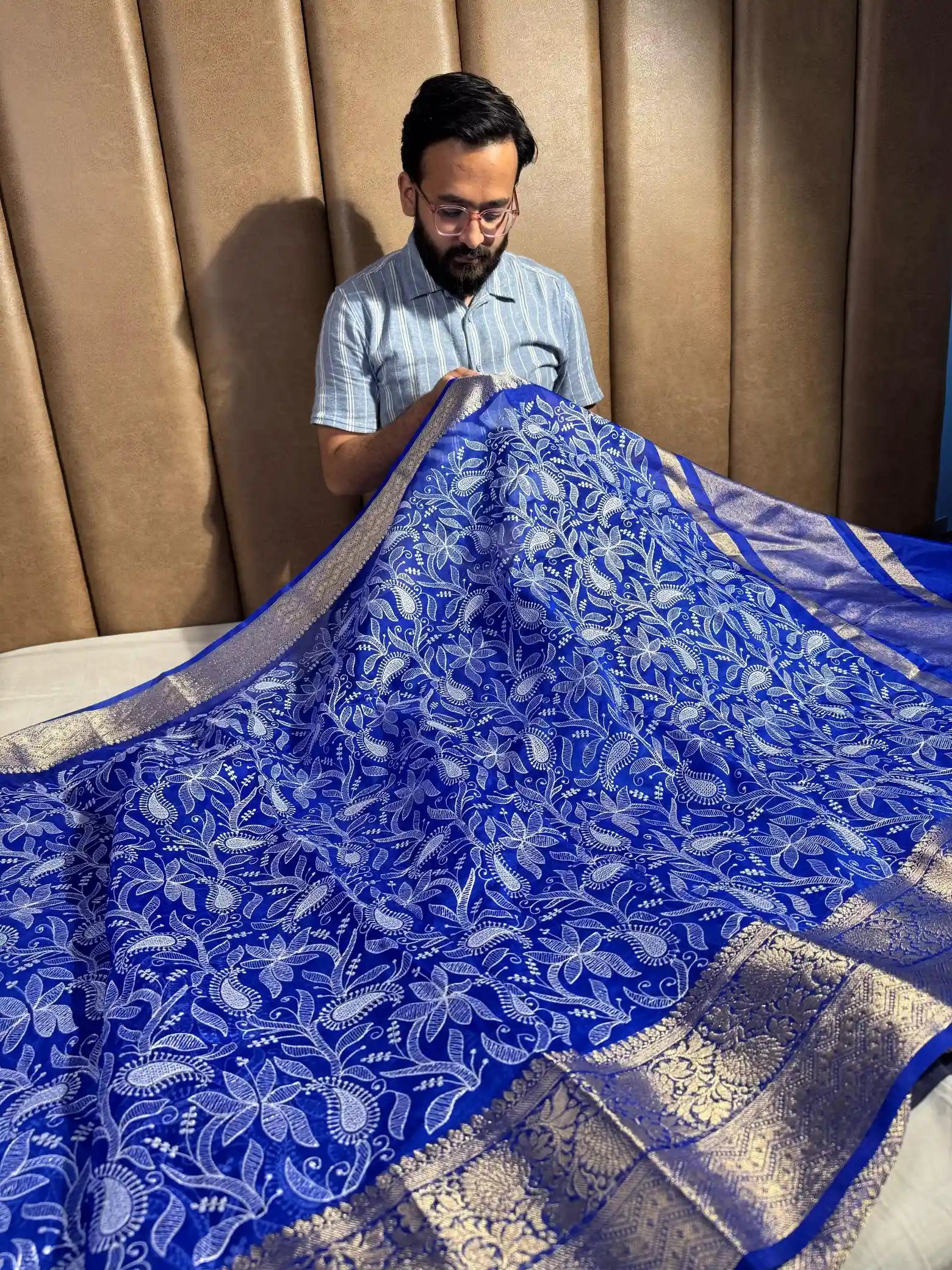 Royal Blue Organza Silk Chikankari Work Banarasi Saree - Image 3