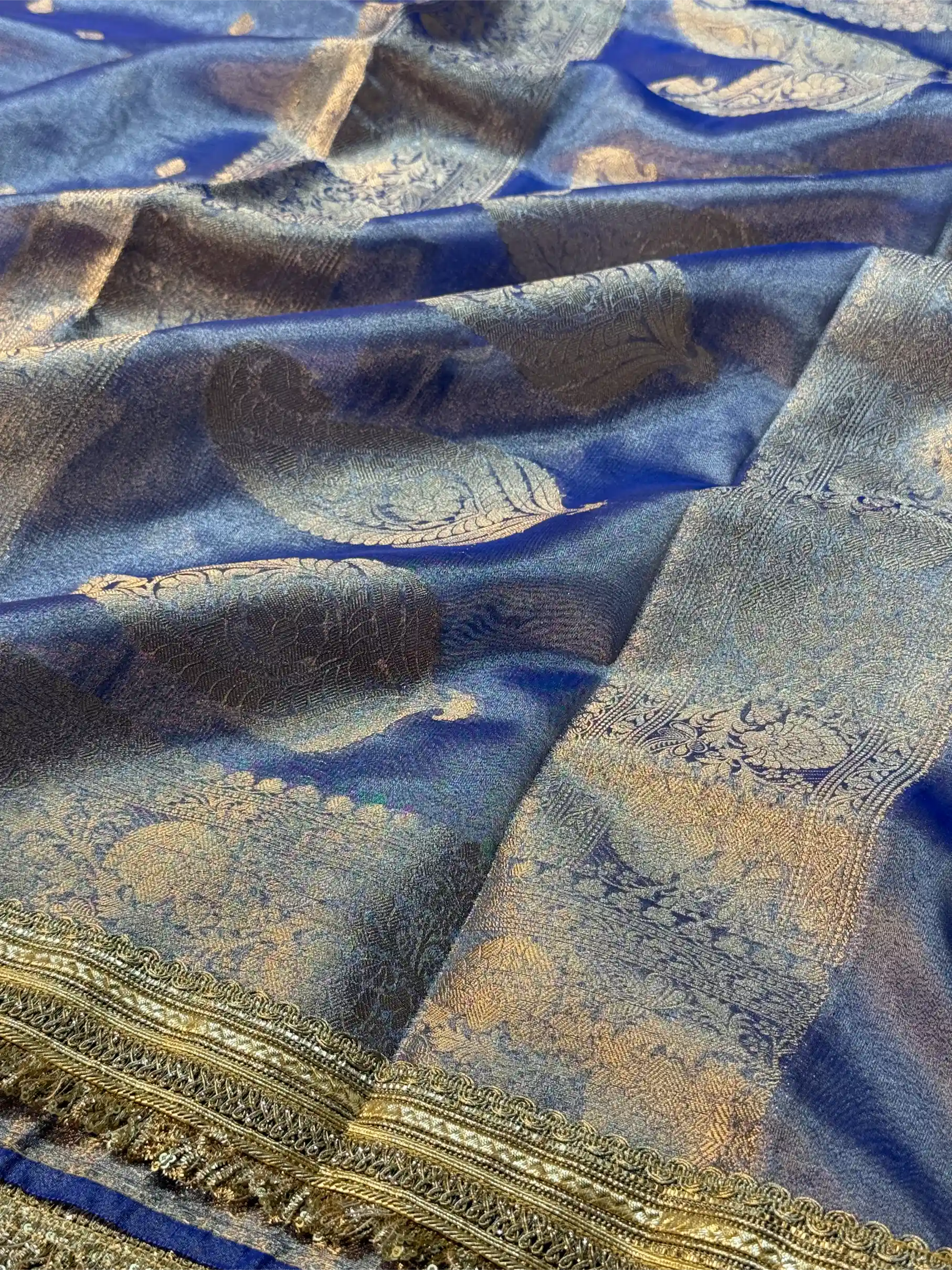 Royal Blue Tissue Silk Lace Attached Banarasi Saree - Image 4
