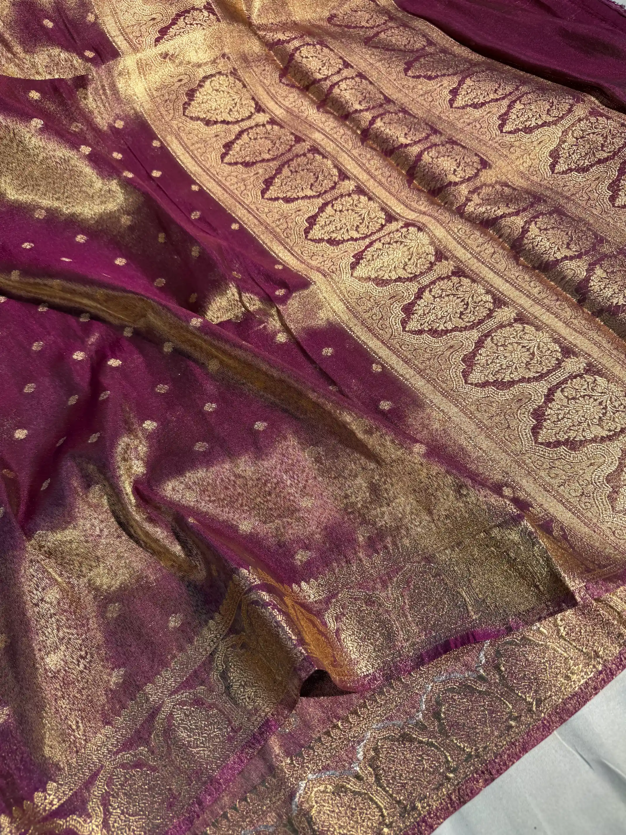 Rusted Purple Tissue Silk Traditional Buta Banarasi Saree - Image 2