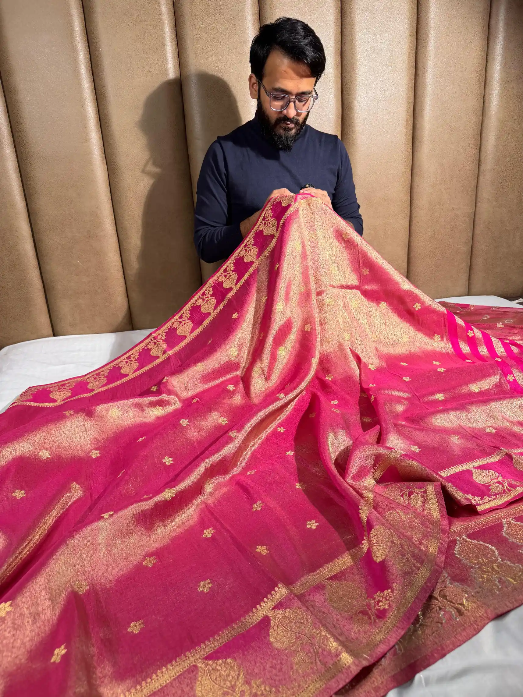 Rusted Rani Tissue Silk Heritage Weave Banarasi Saree - Image 3