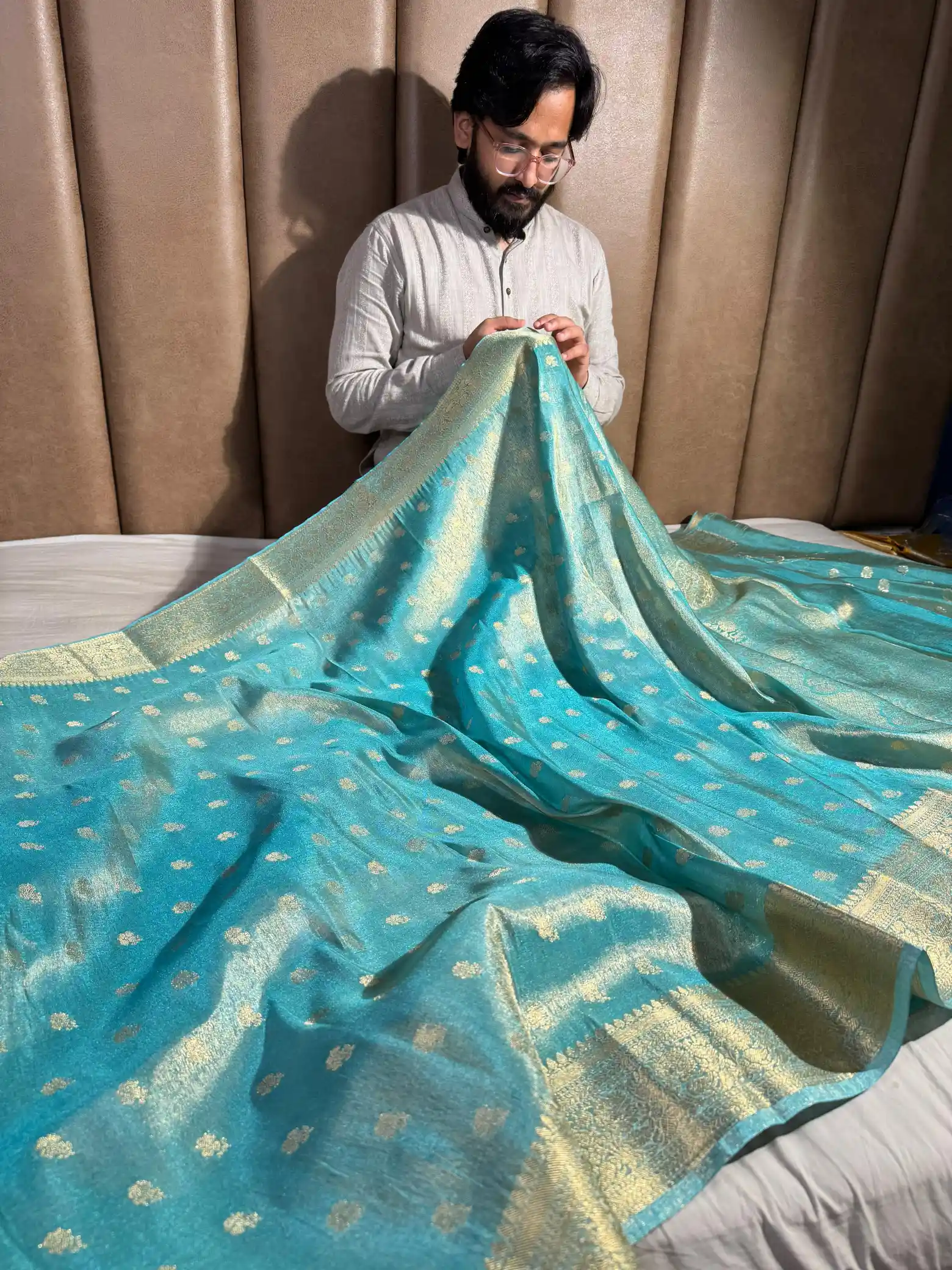 Sea Blue Lightweight Katan Tissue Silk Saree with Rich Pallu and Blouse - Image 3