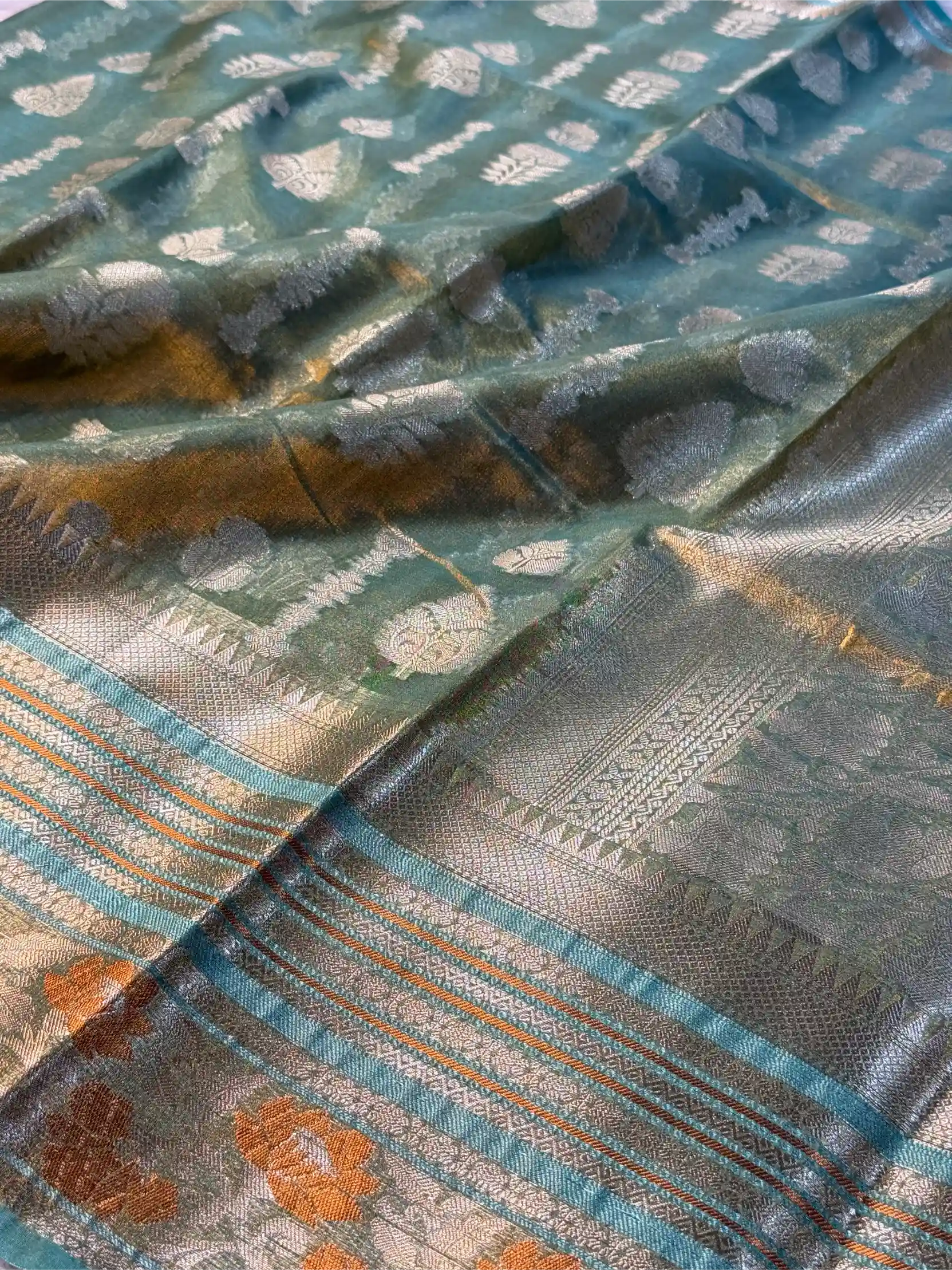 Sea Green Tissue Silk Jacquard Traditional Weave Banarasi Saree - Image 2
