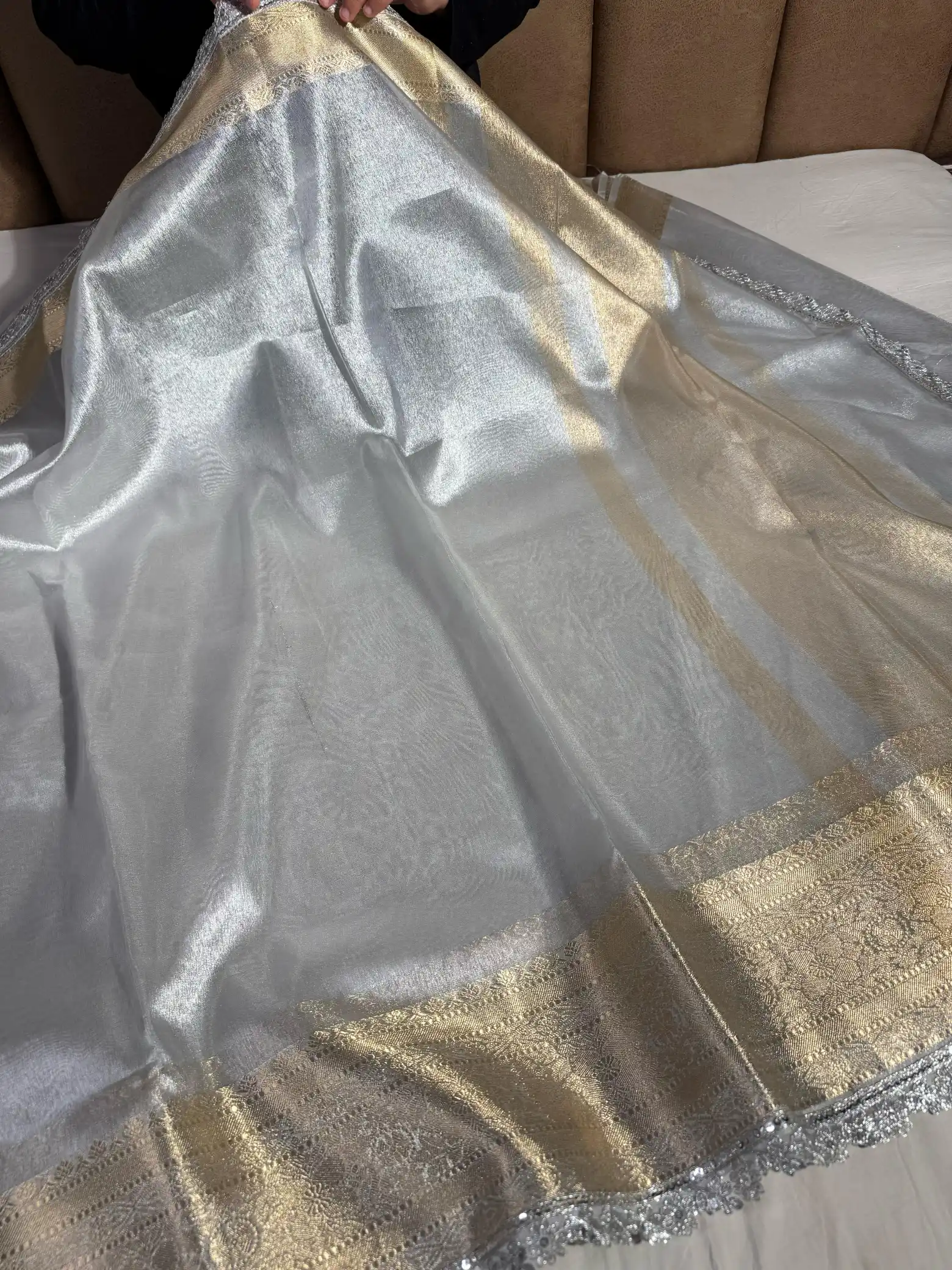 Shraddha Kapoor Inspired Premium Tissue Silk Saree With Lace Work - Image 3
