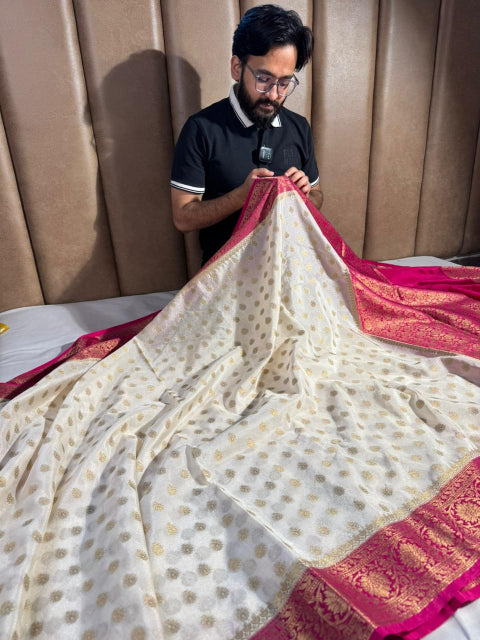 Light Creame Georgette Silk Khaddi Buti Banarasi Saree - Image 3