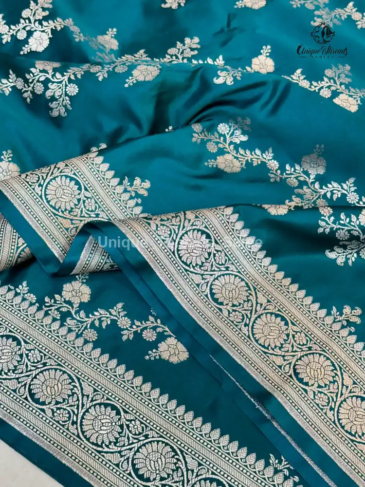 Turquoise Blue Mashru Katan Silk Leheriya Weave Banarasi Saree - Image 3