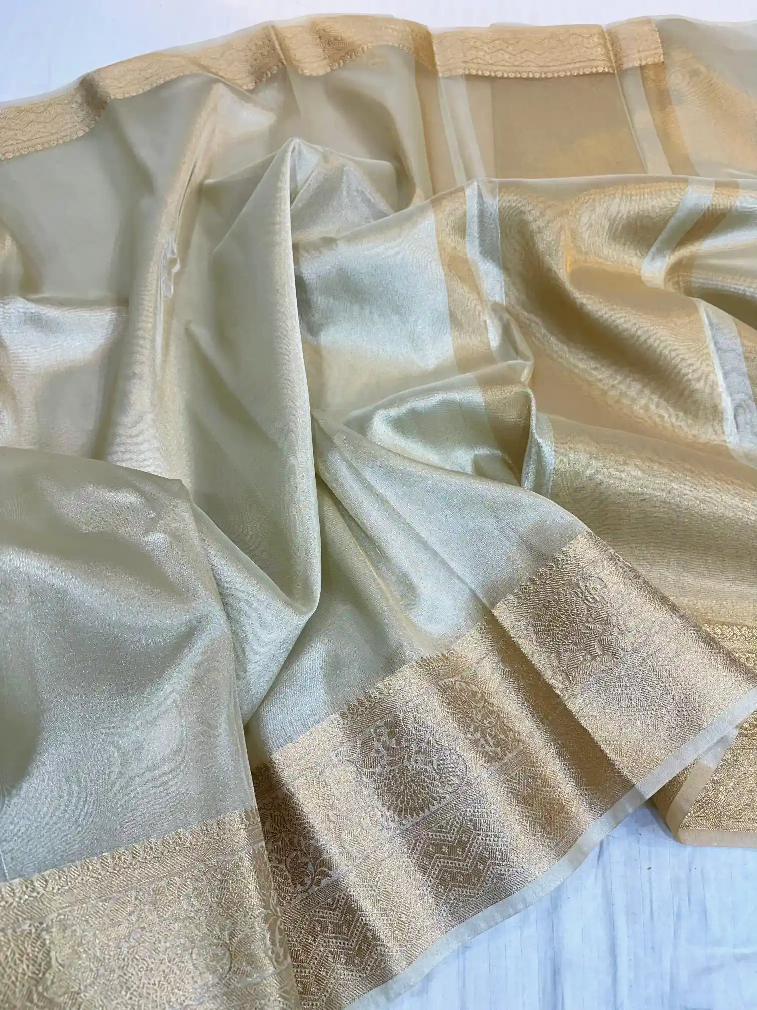 Water Gold Malaika Arora Inspired Tissue Silk Banarasi Saree - Image 6